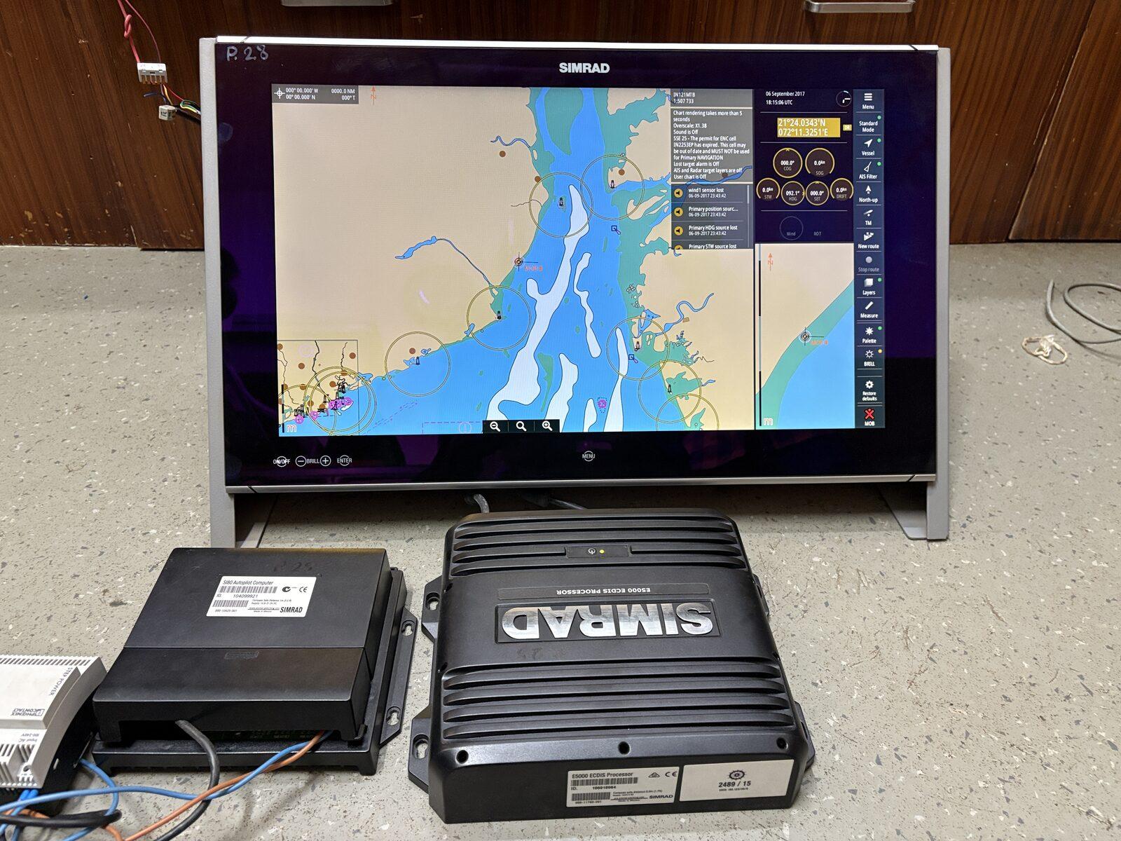 Simrad ECDIS SIMRAD ES5000 — refurbished bridge & navigation equipment