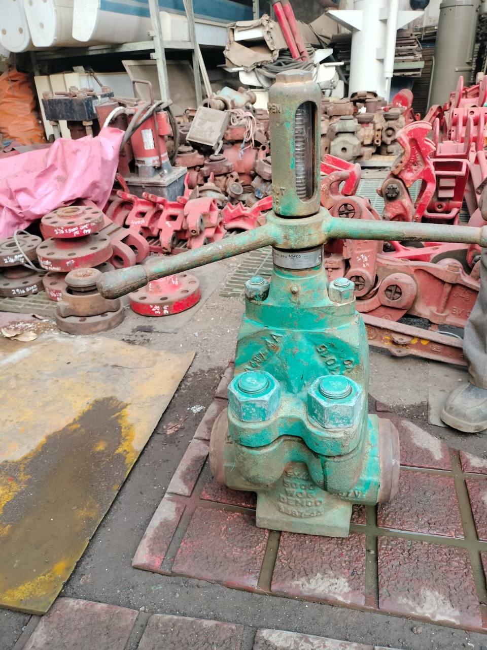 Demco Gate Valve Demco and SPD Make — refurbished oilfield, rig & drill-ship machinery thumbnail 2