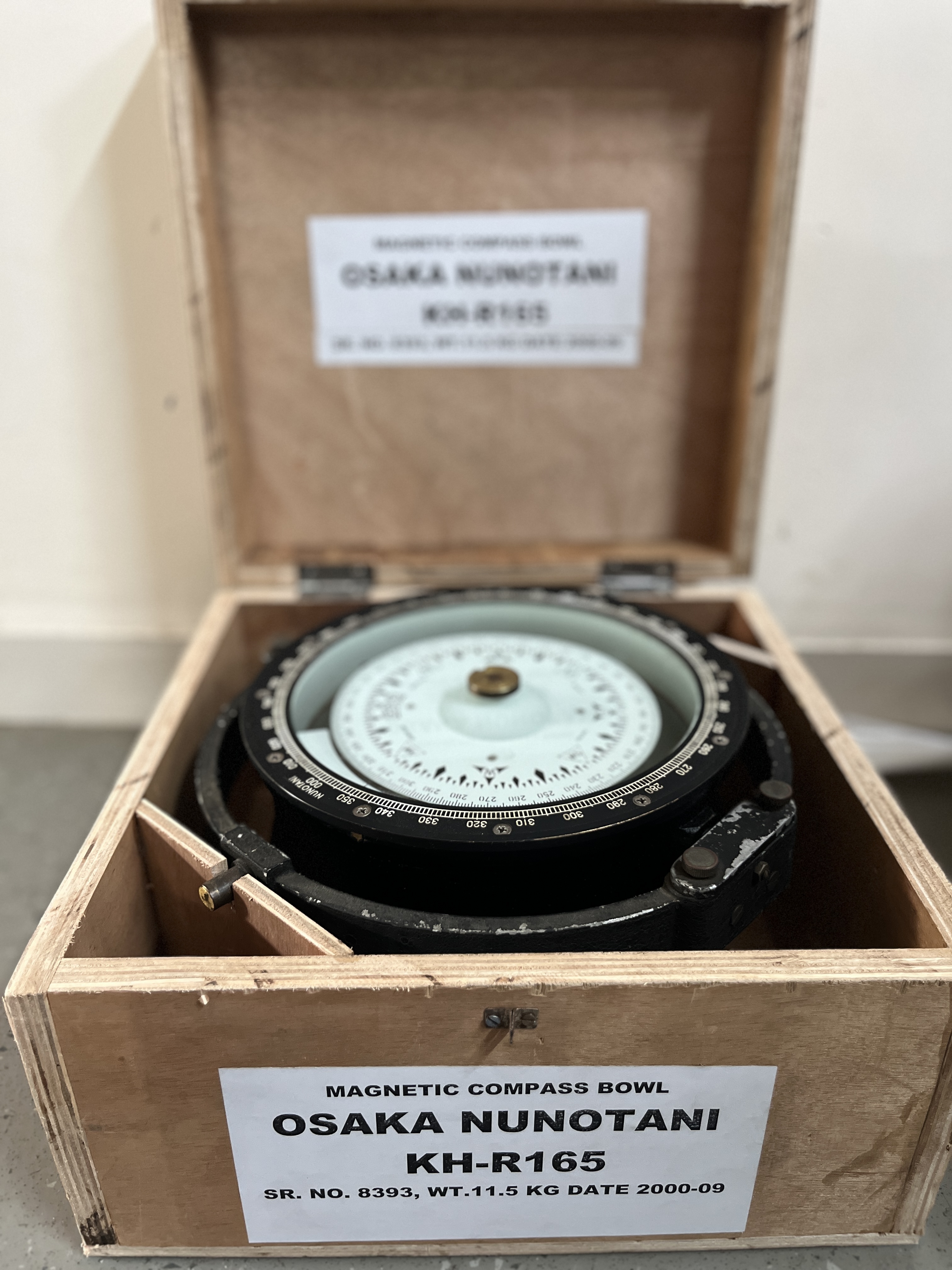Osaka Nunotani Osaka Nunotani KN-R165 Sr. 8393 Dt. 2000-09 — refurbished marine antiques thumbnail 2