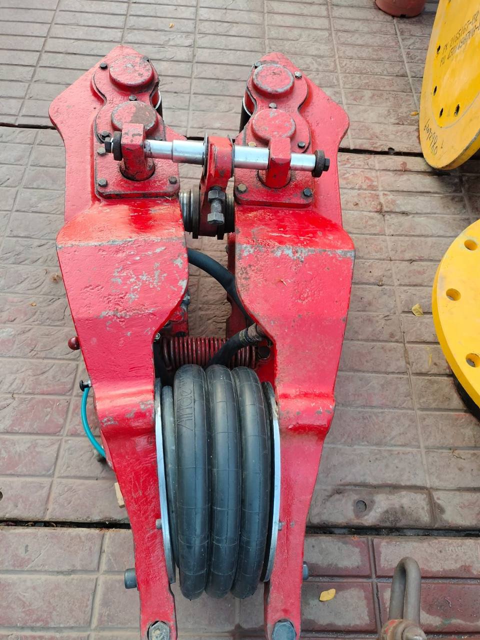 Varco Varco SSW 40 Pipe Spenner — refurbished oilfield, rig & drill-ship machinery thumbnail 6
